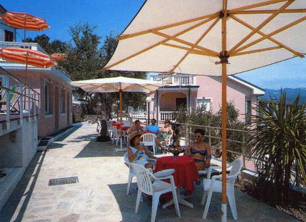 Residence Hotel Edy Imperia Zewnętrze zdjęcie