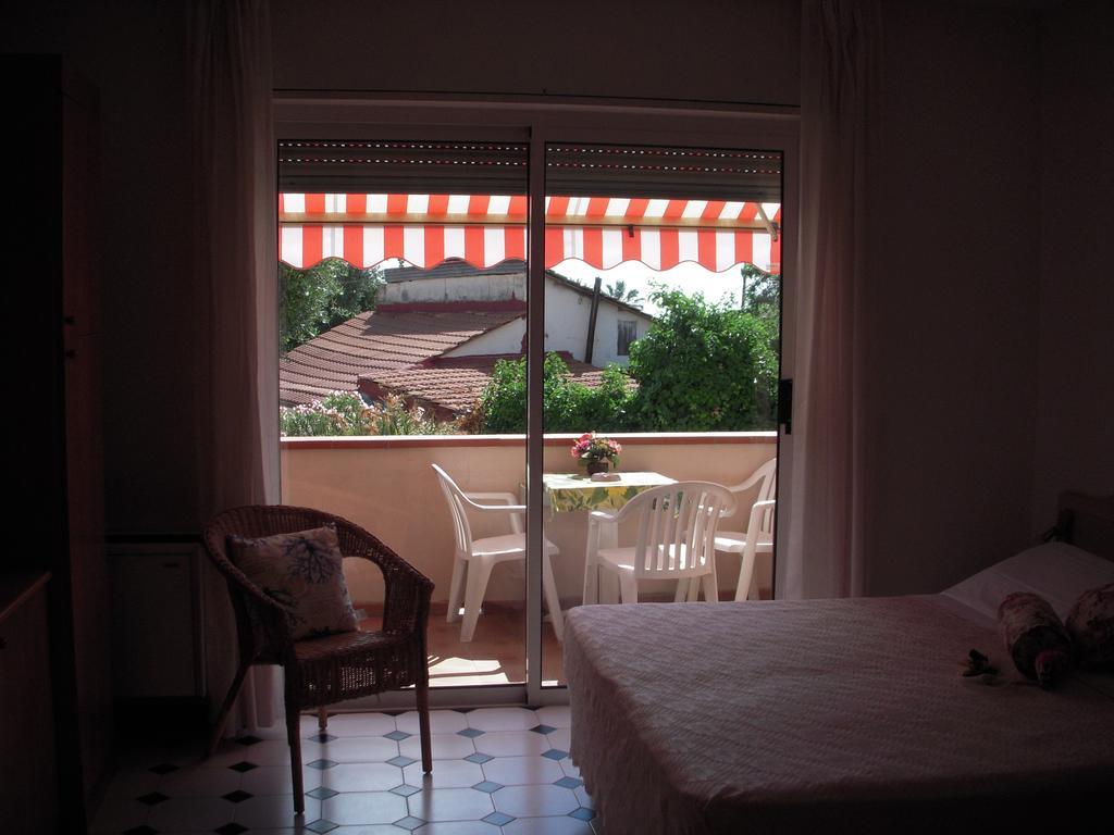 Residence Hotel Edy Imperia Zewnętrze zdjęcie