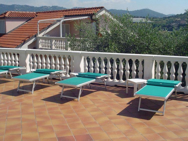 Residence Hotel Edy Imperia Zewnętrze zdjęcie
